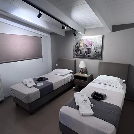 Ionian Hospitality ακταια 5 アパート *